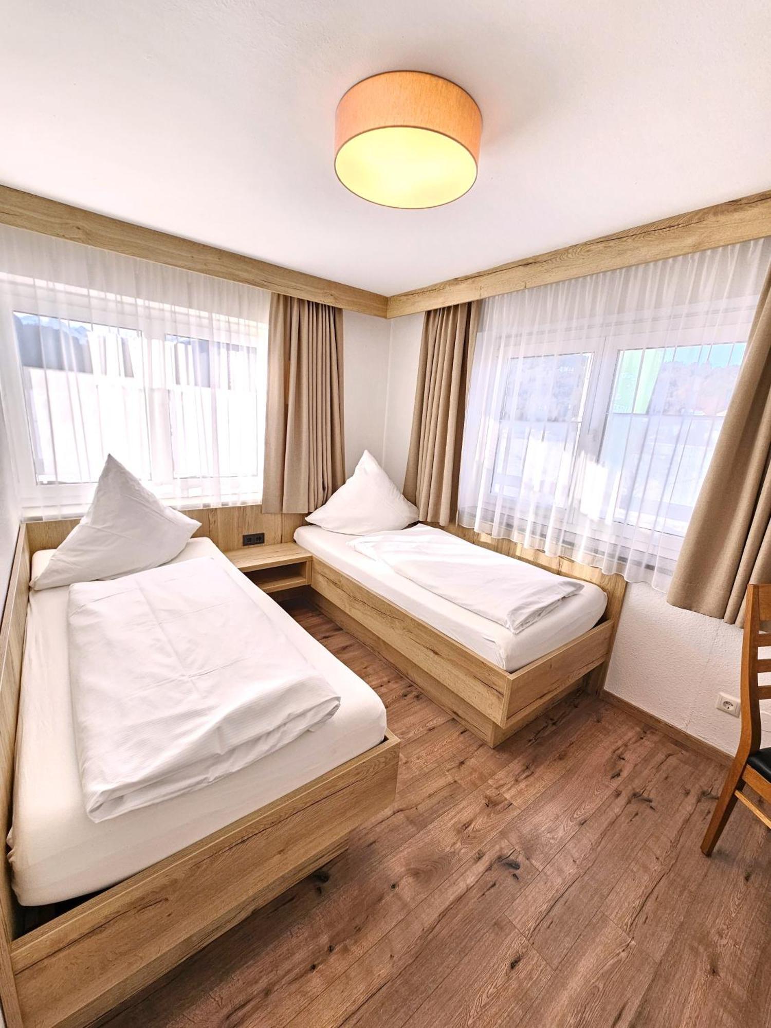Hotel Cafe Fuggerhof Oberstdorf Extérieur photo
